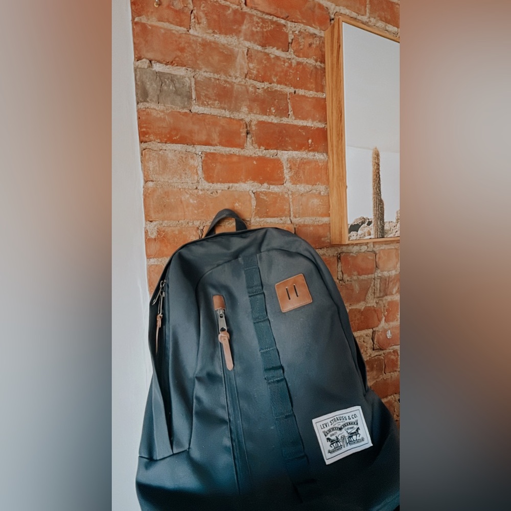 Vintage Levi’s navy and brown leather backpack
